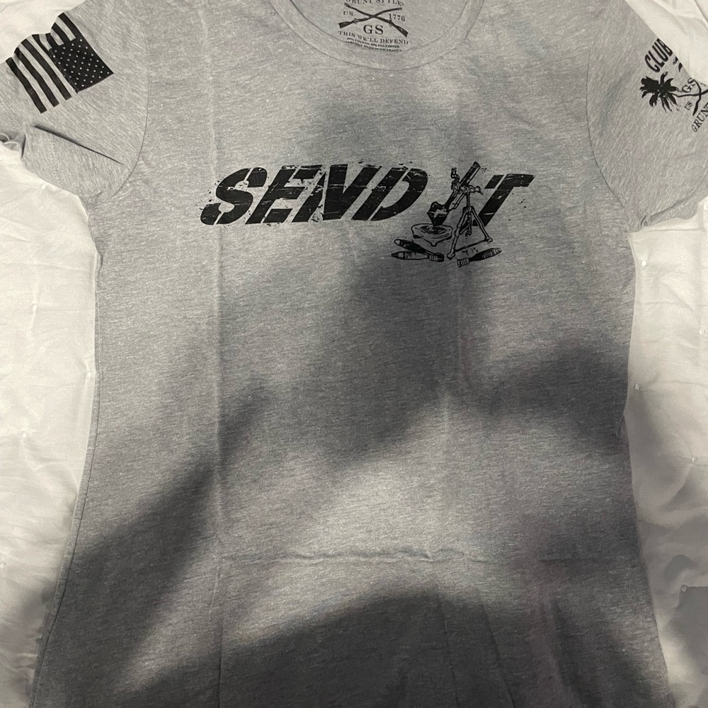 BRAND NEW Grunt Style Womens Tee “Send It” brand new size large - Picture 2 of 3